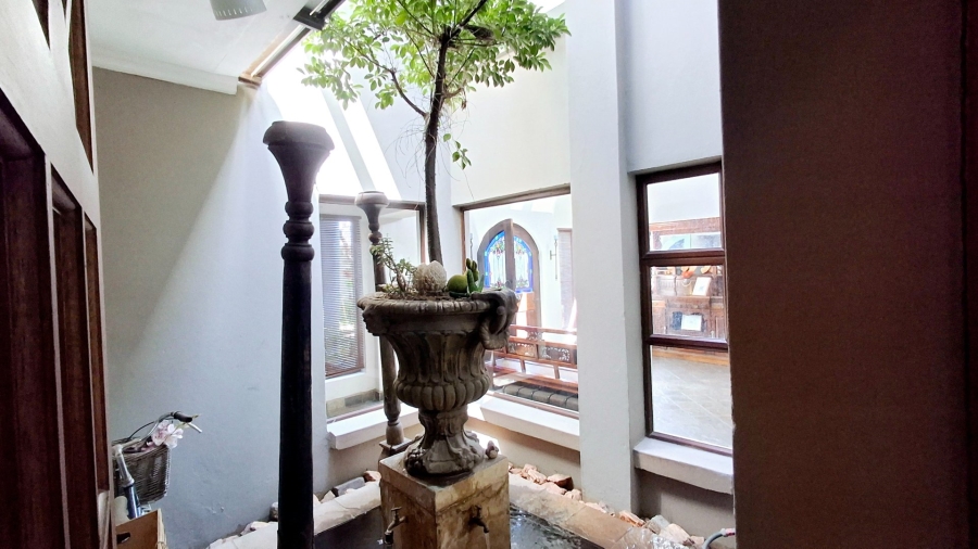 5 Bedroom Property for Sale in Roodia Free State
